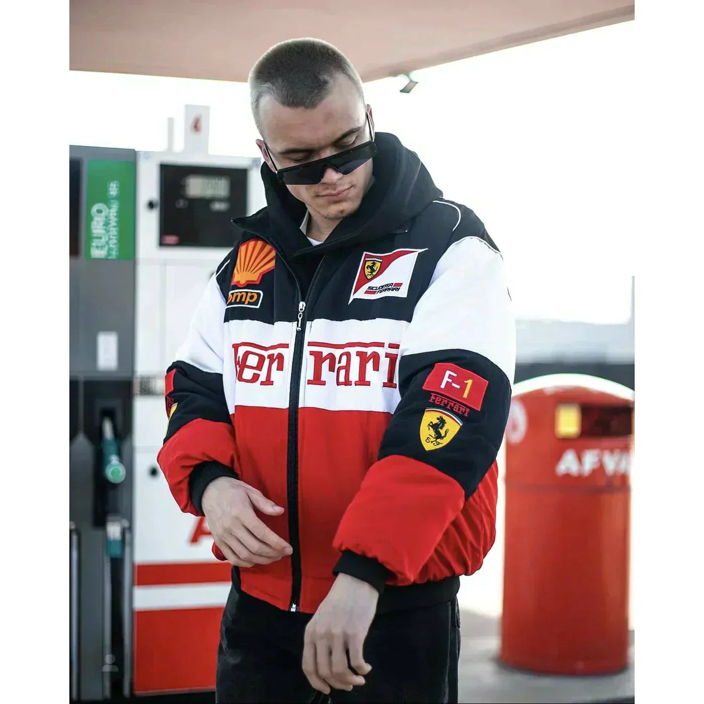 Vintage Ferrari Racing Jacket – Iconic Style and Ultimate Comfort